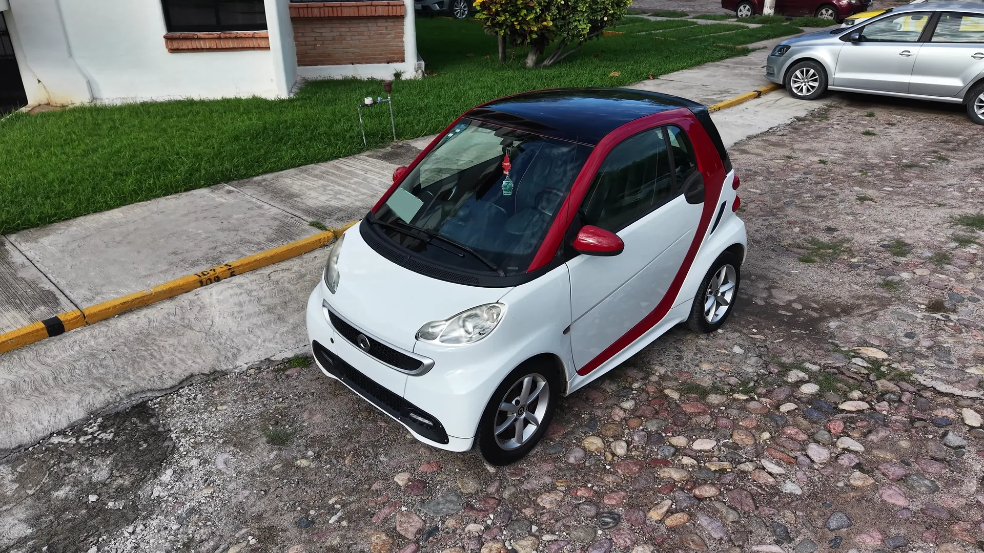 Recorrido 360° de un Smart Fortwo en AUTO360